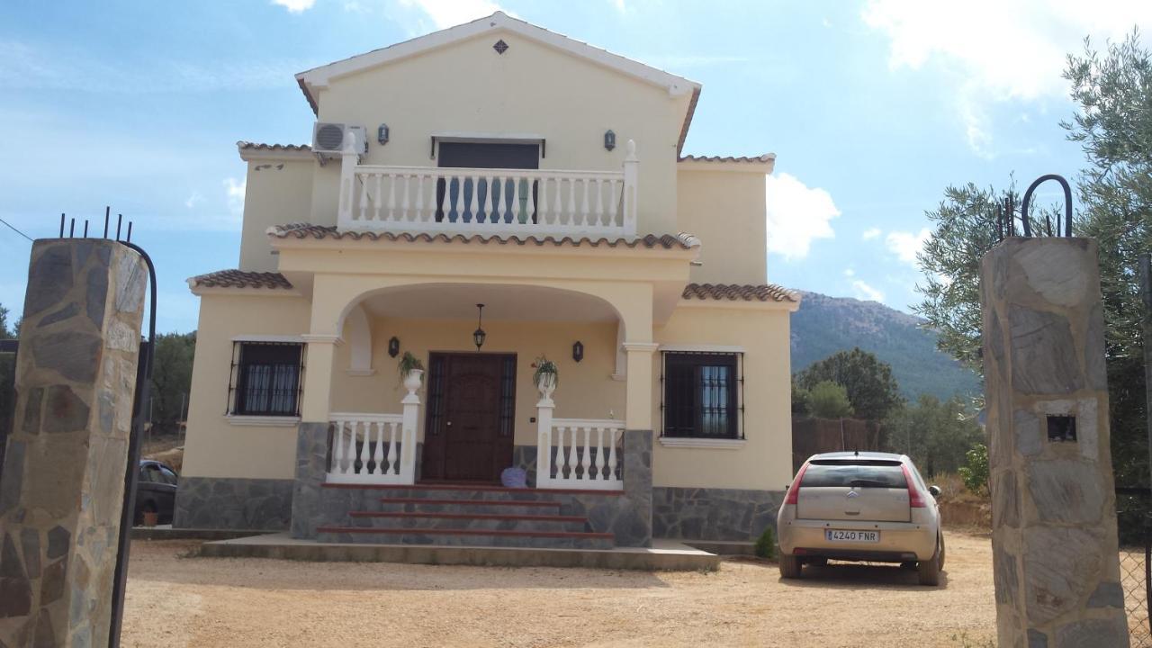 Villa En Lo Alto Del Monte Вільянуева-дель-Трабуко Екстер'єр фото
